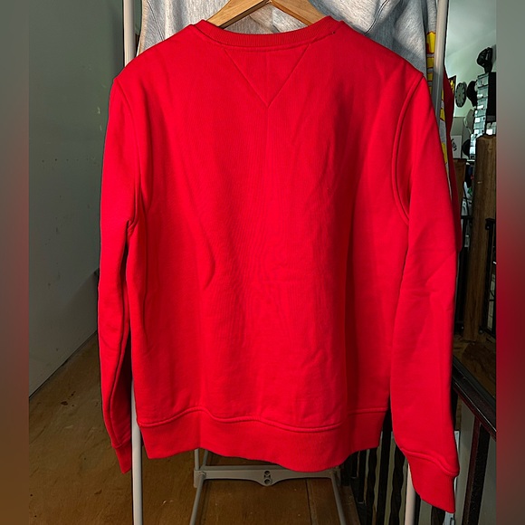 Tommy Hilfiger Sweatshirt (medium) - Picture 2 of 9